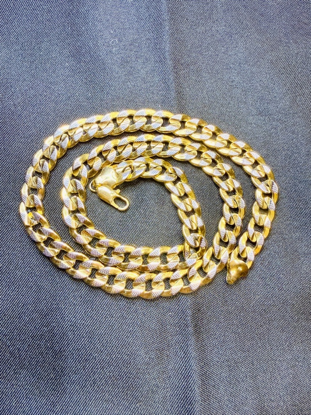 Unisex Two-Tone Cuban Link Chain Necklace.
